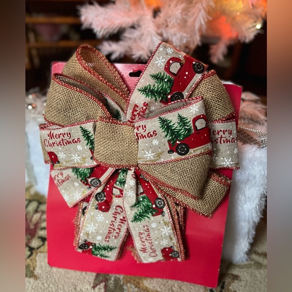 Truck Burlap Bow Tree
Toppers NWT ‼️BUT ONE GET ONE FREE - Picture 1 of 4
